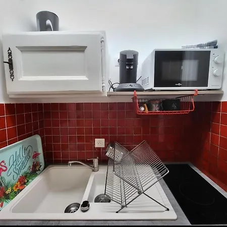 Studio 4 Personnes Avec Jardin Et Parking A Apartment